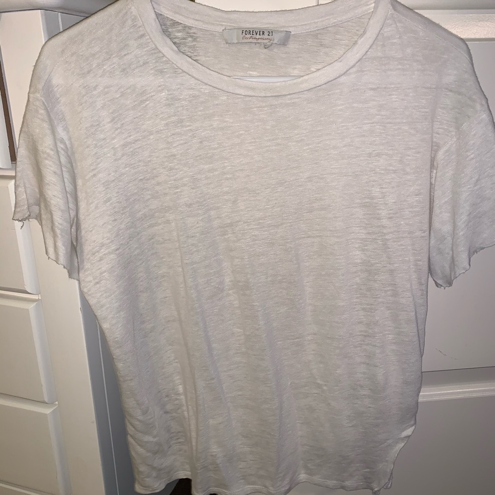 Forever 21 T-Shirt